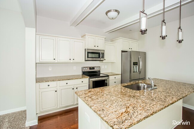 Building Photo - 8218 Midas Ln