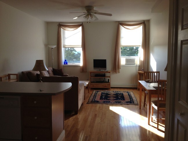 Open floor plan - 24 Pleasant St