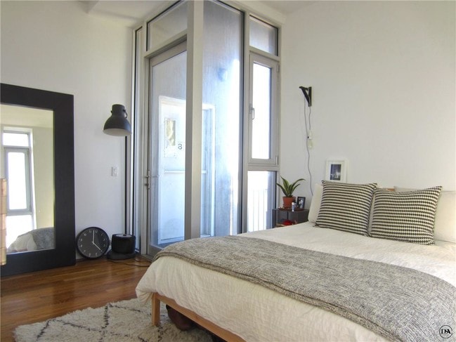 Building Photo - 31 Kosciuszko St