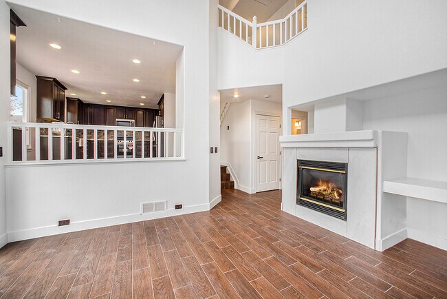 Building Photo - 8438 Bluegrass Cir