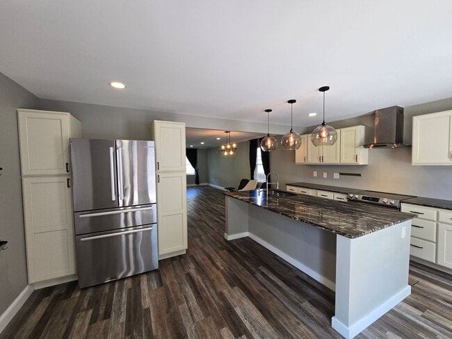 Building Photo - Downtown Greensboro Stunner – Fully Renova...