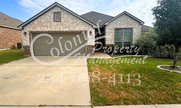 Building Photo - 812 Wyndham Hill Pkwy