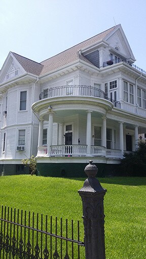 Primary Photo - 2006 Milan St