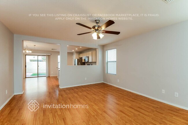 Foto del edificio - 8524 N 64th Ave