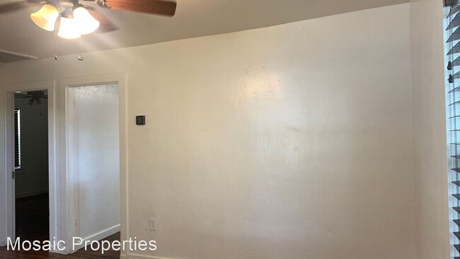Foto del edificio - 3 br, 2 bath House - 48 W University Dr.