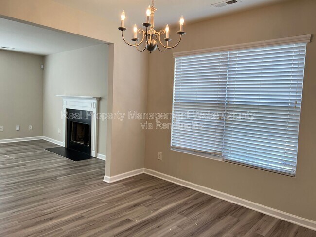 Foto del edificio - 3790 Burtons Barn St