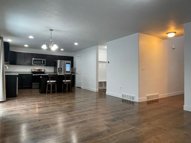 Foto del edificio - Lovely 2 Story Home in Saratoga Springs!