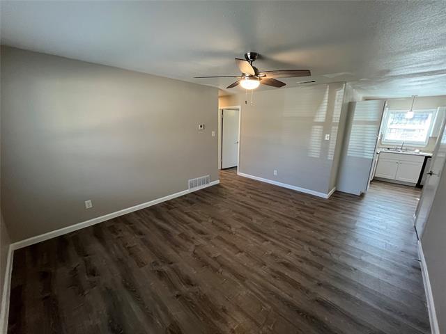 Foto del edificio - 936 Bluewood Dr