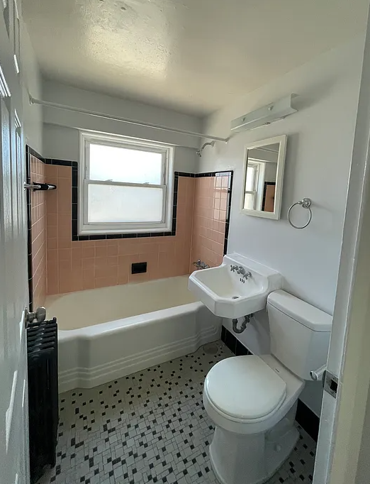 Foto del edificio - 1 bedroom in Chicago IL 60626