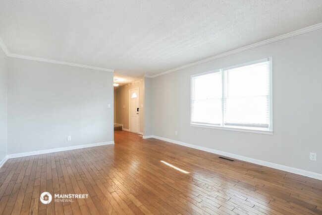 Foto del edificio - 3493 Miller Pl