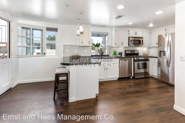 Foto del edificio - 2 br, 2.5 bath House - 7683 Yorktown Ave.