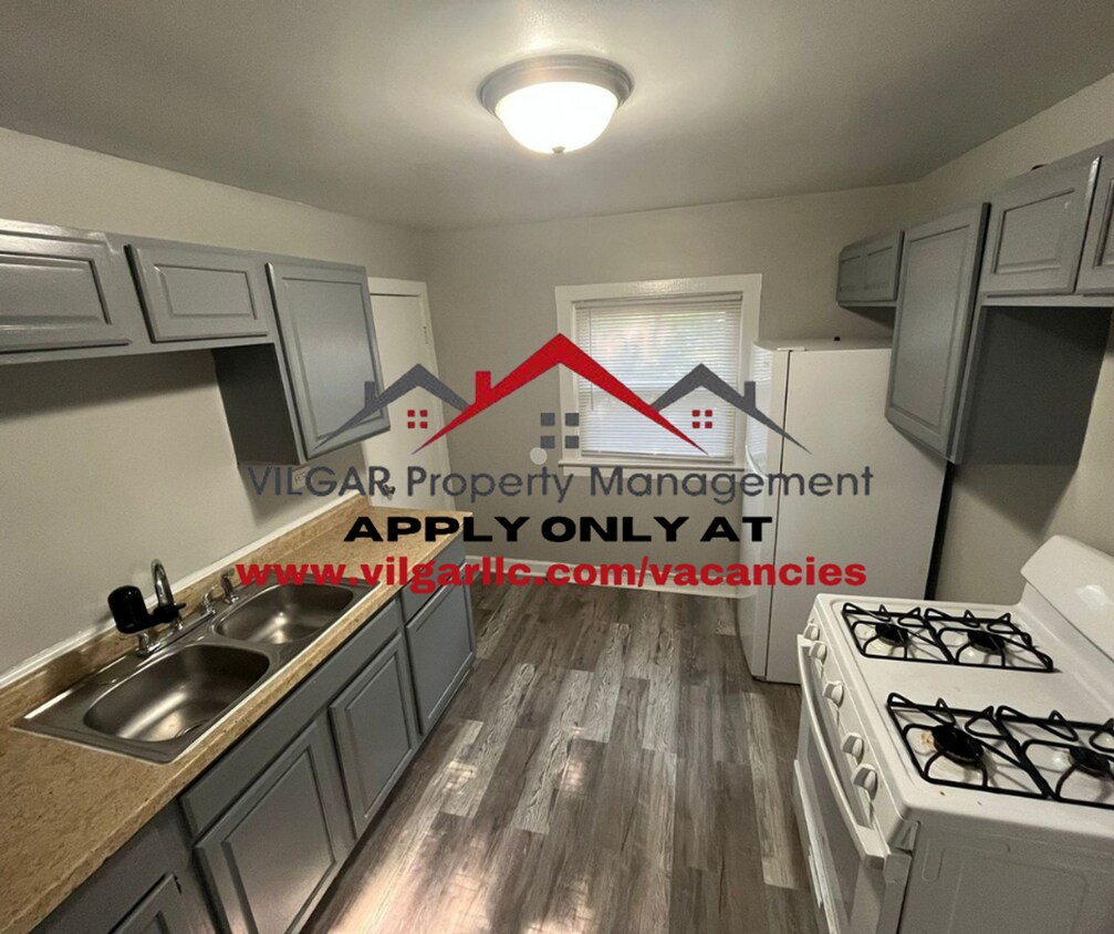 Foto principal - This home truly has it all—comfort, space,...
