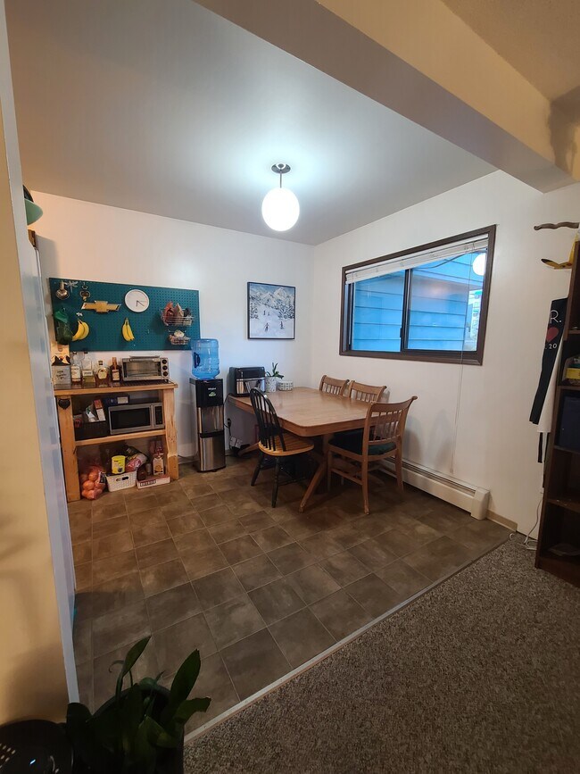 Building Photo - 81 1 Ave SW