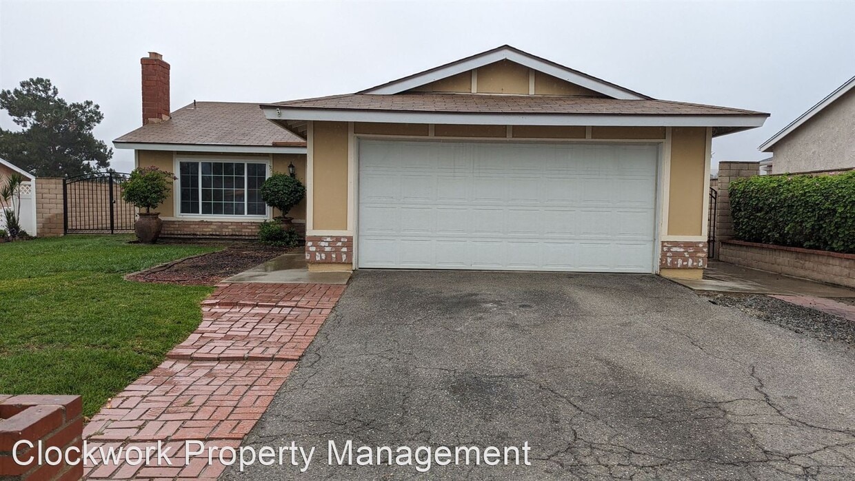 Primary Photo - 4 br, 2 bath House - 3745 Madras Dr