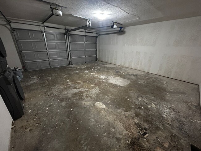 Building Photo - 7447 Fieldgate Dr