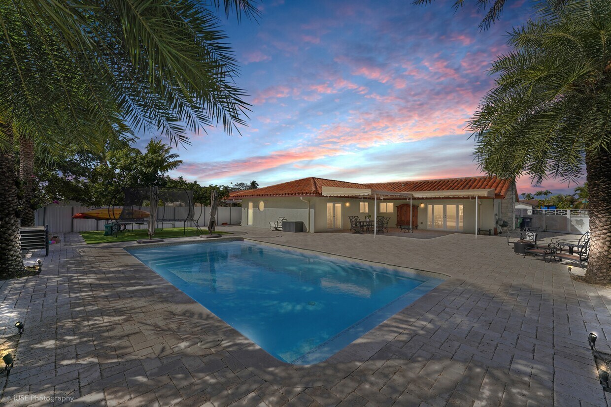 Primary Photo - 9006 SW 23rd Ln