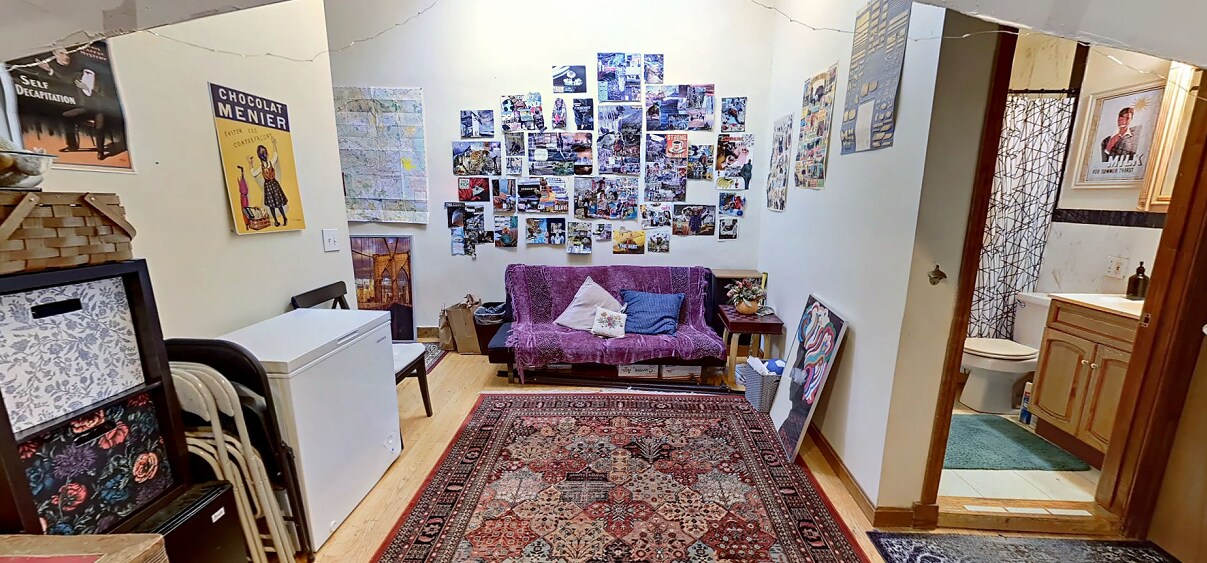 Primary Photo - 131 Brook St