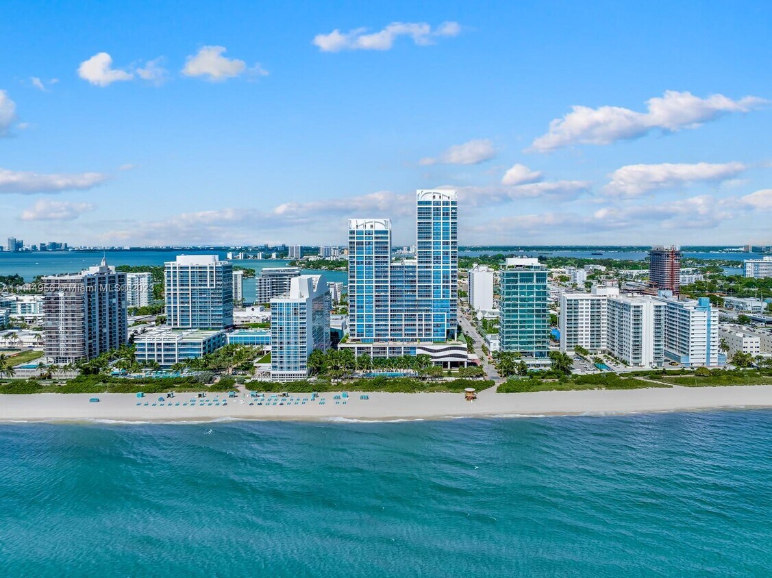 Primary Photo - 6899 Collins Ave
