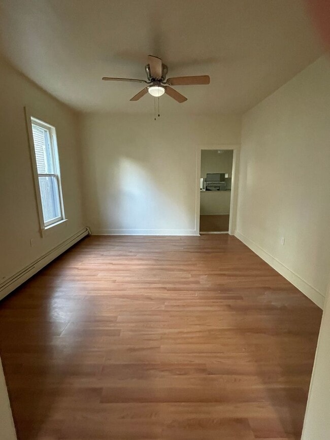 Foto del edificio - Fantastic 3 bedroom 1/2 Double in the Borough of Stroudsburg!