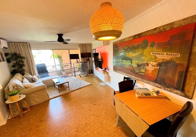 Living Room - 2025 4th St