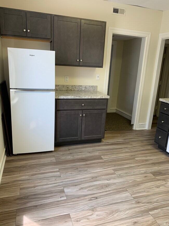 New ref - 5 S Morton Ave