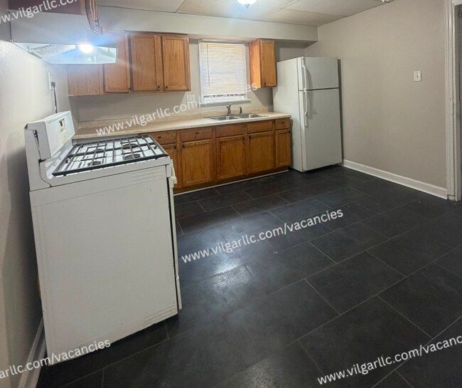 Foto del edificio - 4856 Magoun Ave