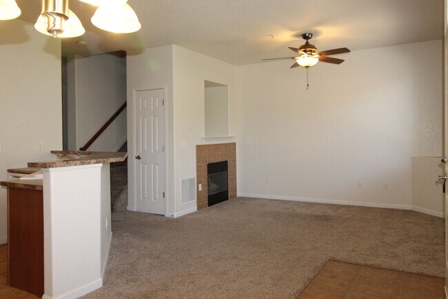 Foto del edificio - Very nice Townhome in Rigden Farm