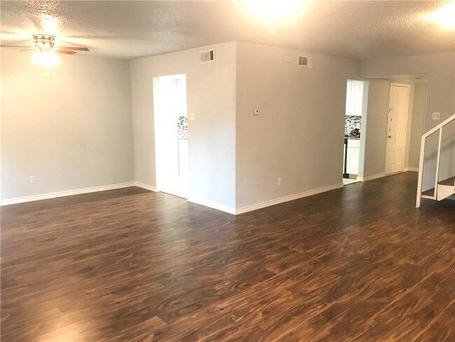 Foto del edificio - 3022 Eastpark Dr