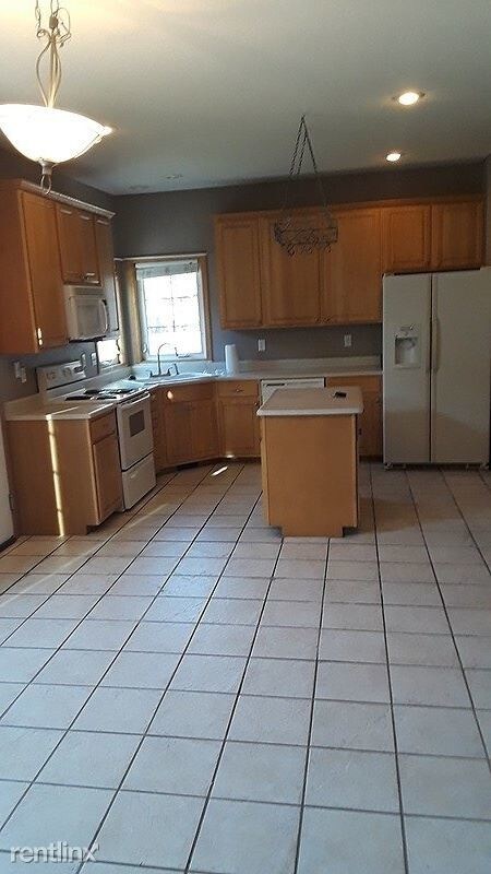 Building Photo - 4 br, 2.5 bath House - 4800 Westbrooke Place