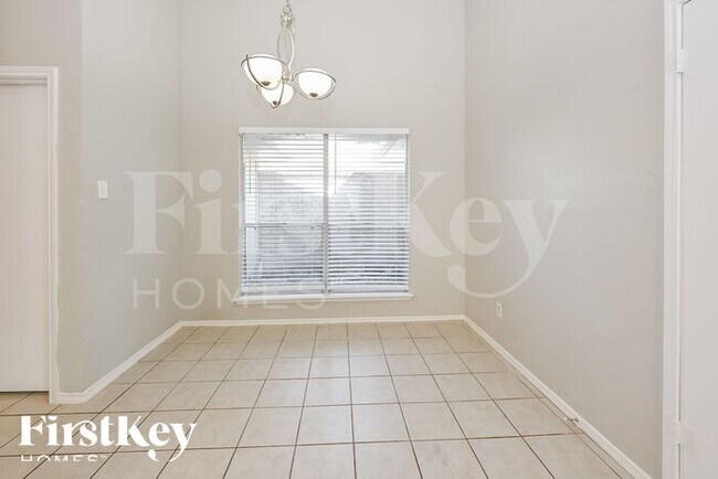 Building Photo - 3009 Walnut Springs Dr