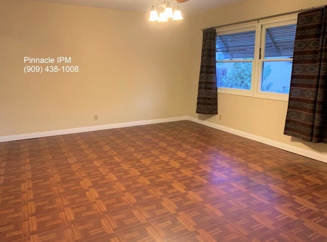 Foto del edificio - 6030 1/2 Temple City Blvd