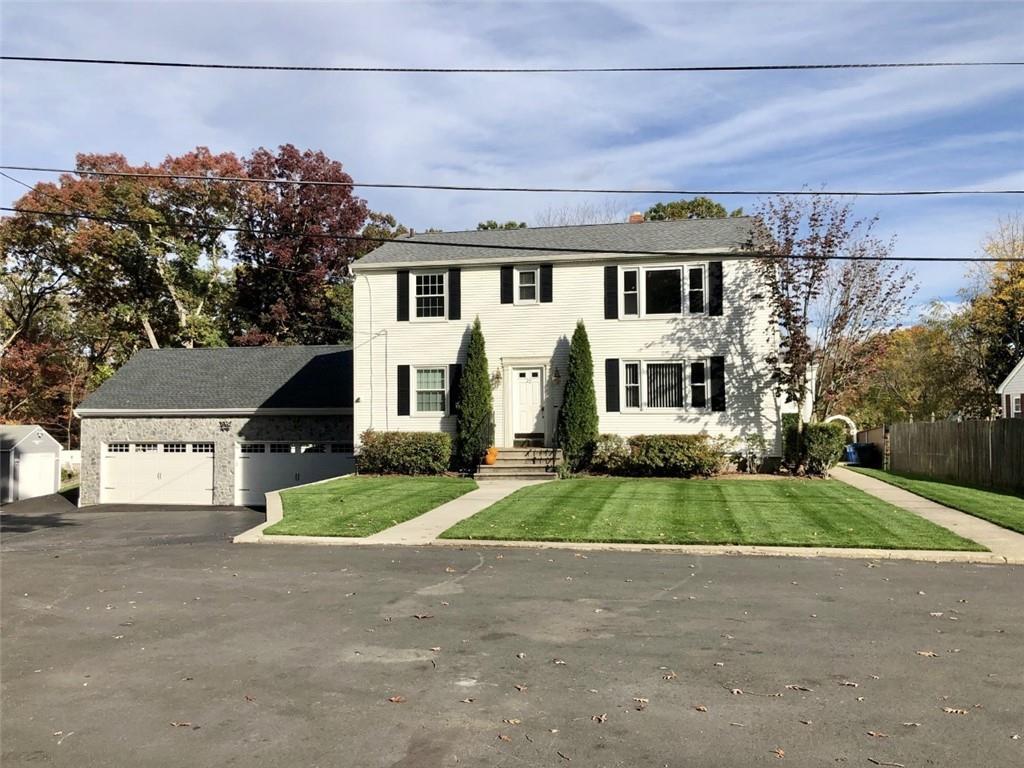 22 Laurel Ln, Lincoln, RI 02865 Room for Rent in Lincoln, RI