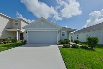 Building Photo - 8595 SW 43rd Ter