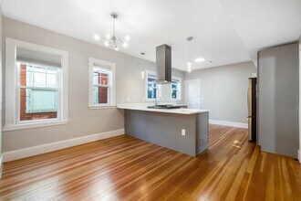 Building Photo - 24 Howes St