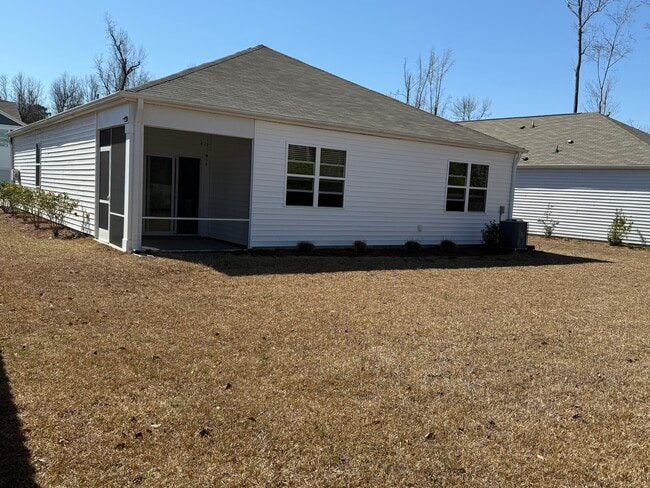 Building Photo - 320 Windy Wds Wy