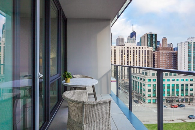 Foto del edificio - 201 W Division St