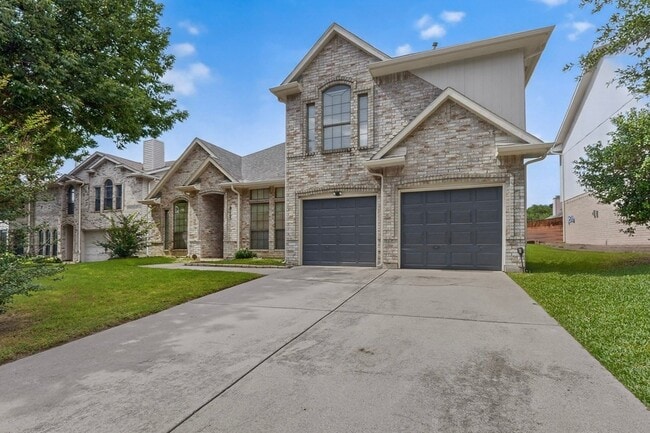 Photo - 817 Edmonton Dr House