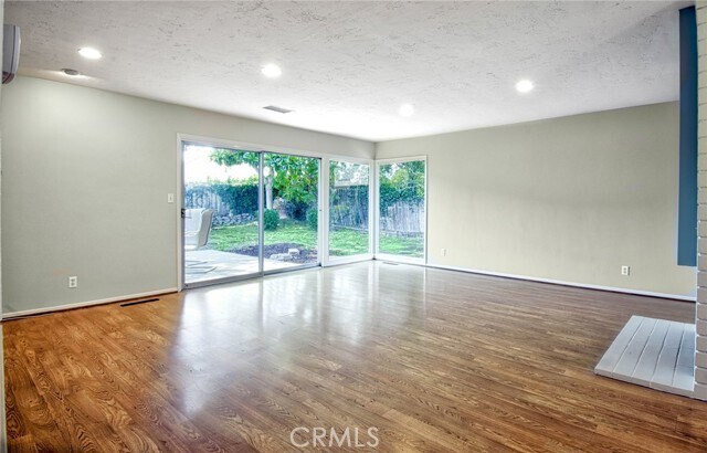 Foto del edificio - 1501 Cumberland Ln