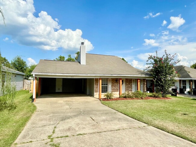 Building Photo - 242 Village Cove