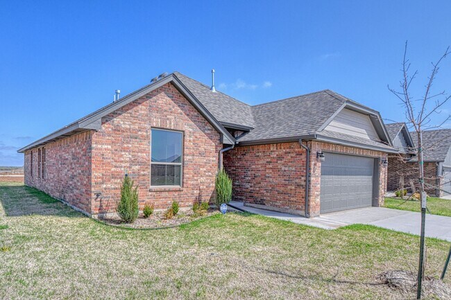 Building Photo - Brand New Construction in Savannah Estates!