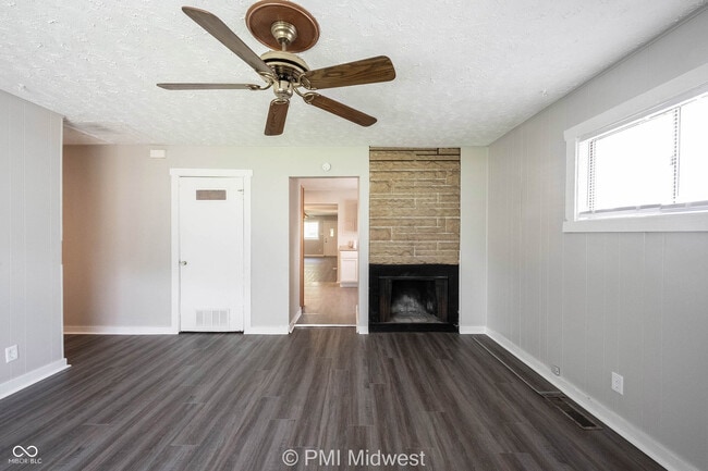 Foto del edificio - 3748 N Hawthorne Ln