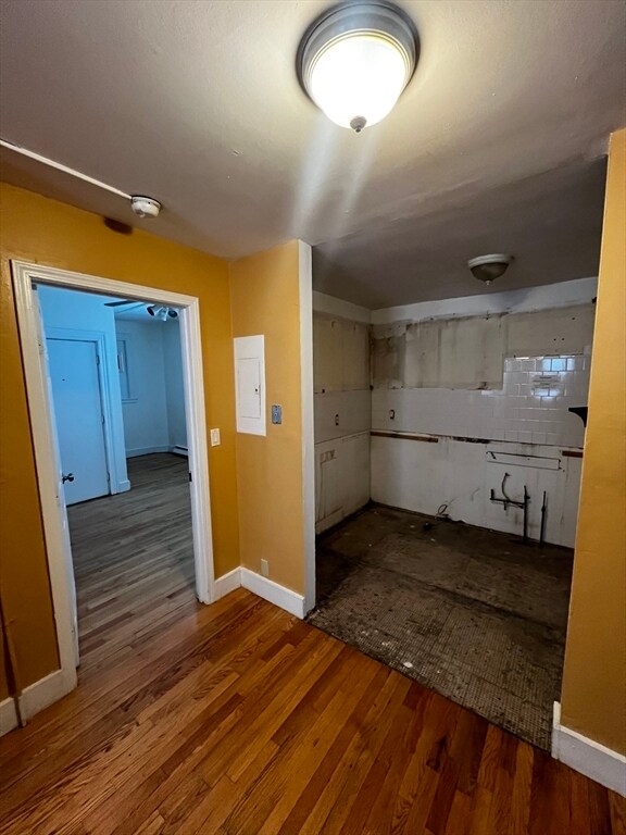 Foto principal - 23 Farrington Ave