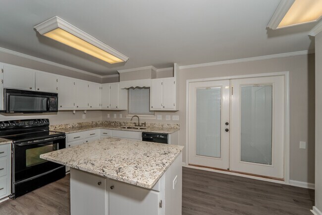 Foto del edificio - 1855 Satterwhite St