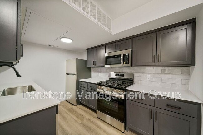 Building Photo - 4509 E 31st St