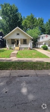 Building Photo - 706 W 75th Terrace