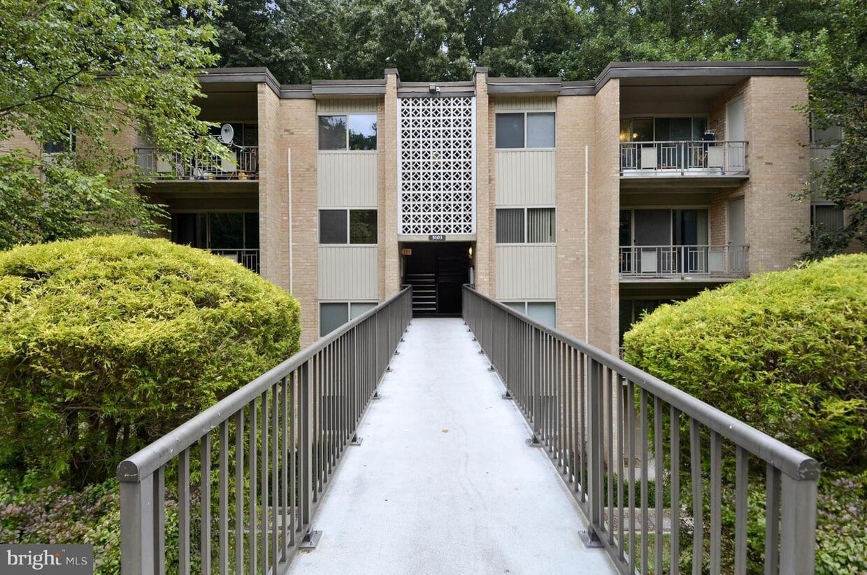Building Photo - 5107 Crossfield Ct