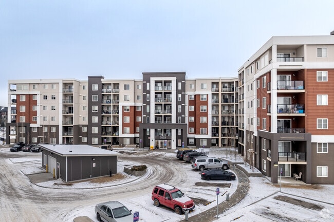 Building Photo - Cachet at Heritage Valley