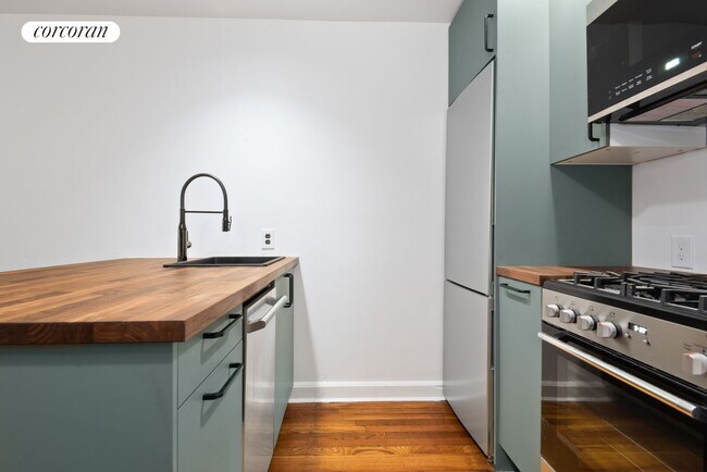 Foto del edificio - 451 Bergen St