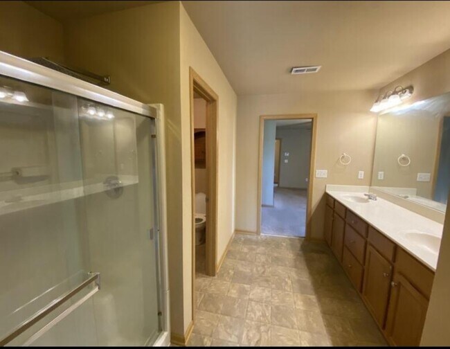 Foto del edificio - 834 S Woodson Ct