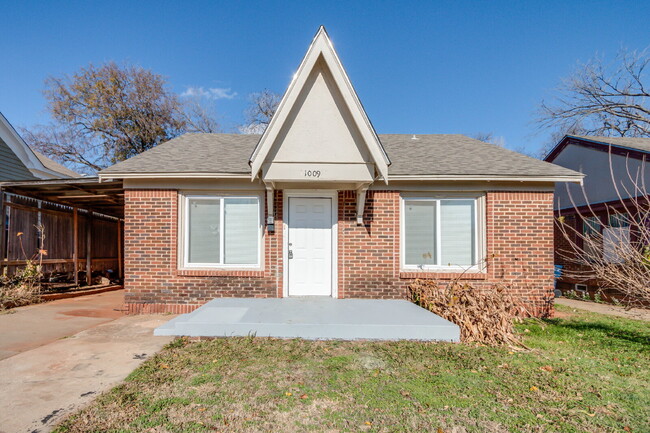 Foto del edificio - Charming 3-Bedroom Home in OKC – Available...